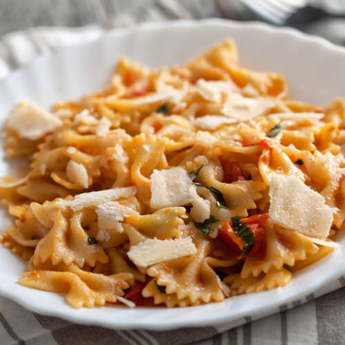 Tomato Pasta With Parmesan Cheese