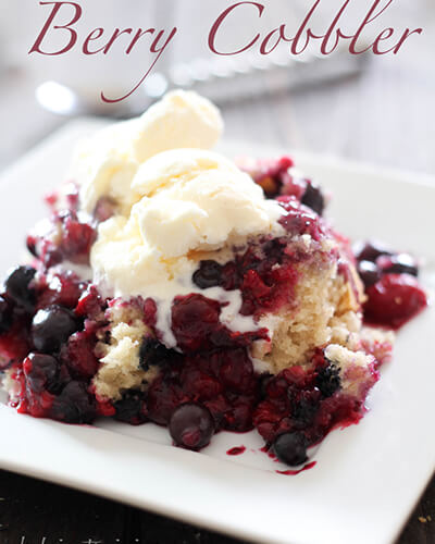 Slow Cooker Berry Cobbler