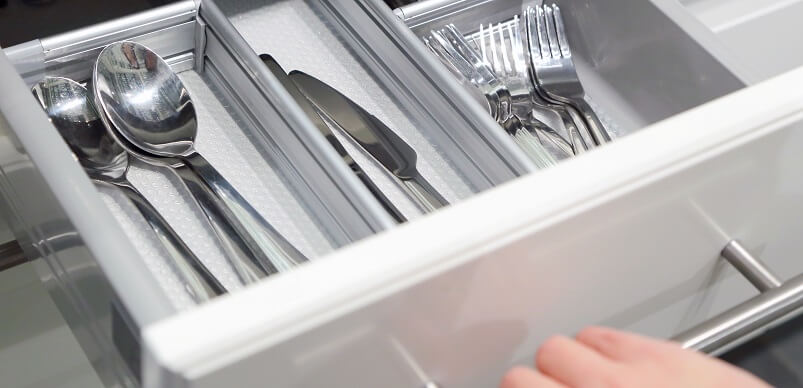 Opening Cutlery Drawer